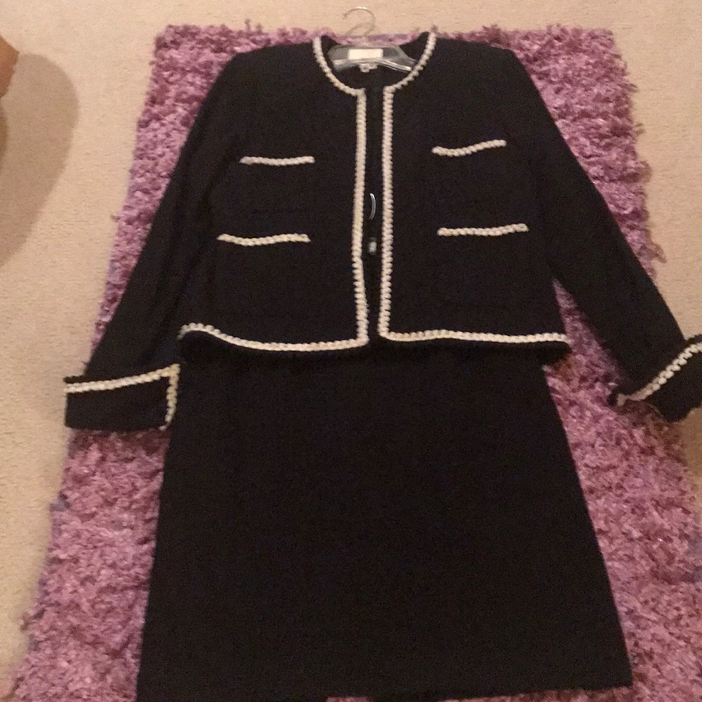 TWO PIECE BLACK TWEED SUIT TRIMMED IN WHITE